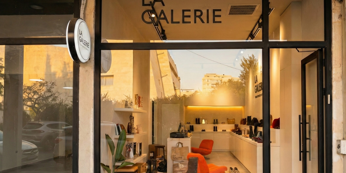 Sandles cuir italien, La Galerie